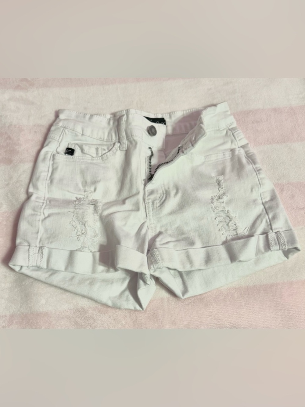 Kancan White Distressed Denim Shorts Womans Size 3/25